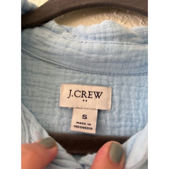 J. Crew Women’s light Blue Gauze Button-up Shirt - Picture 6 of 11